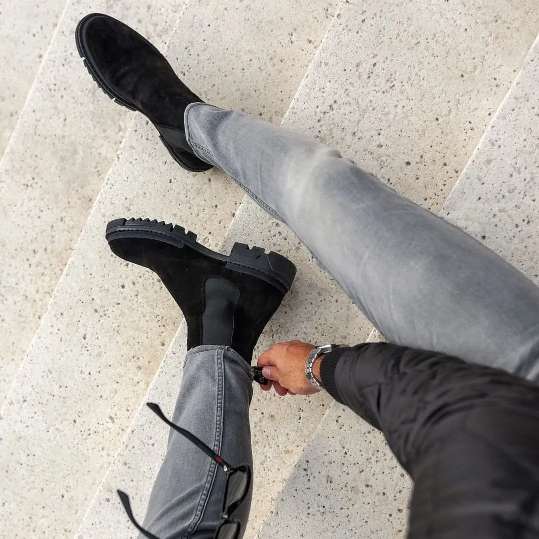 Black Alov Chelsea Boots