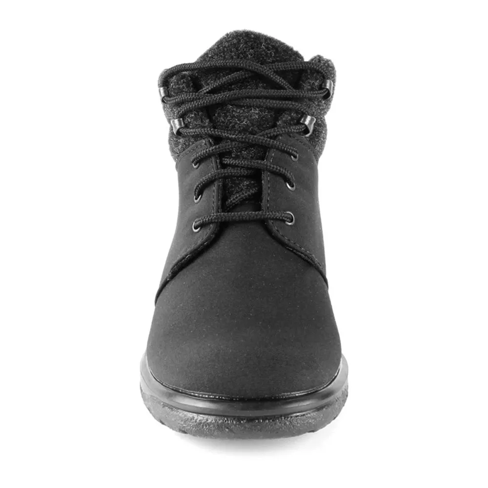 Women's Trek Hiker Boot Black